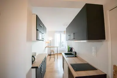 Cuisine ou kitchenette dans l'établissement Superbe appartement 2 pièces avec vue mer - Brest