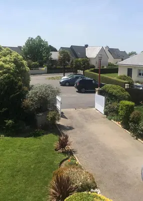 Quartier de le séjour chez l'habitant ou autre quartier proche
