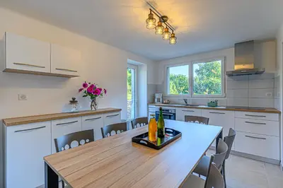 Cuisine ou kitchenette dans l'établissement Demeure de Kérével
