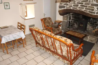 Coin salon dans l'établissement Genevrier Cottage