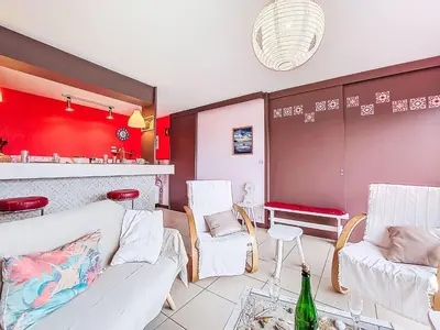 Coin salon dans l'établissement Holiday Home Gevanac by Interhome