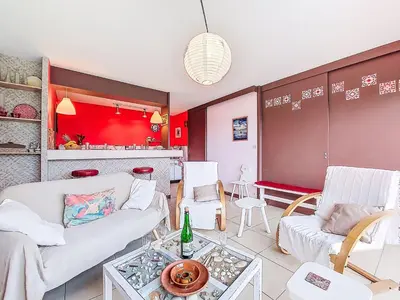 Coin salon dans l'établissement Holiday Home Gevanac by Interhome