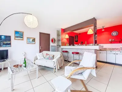 Cuisine ou kitchenette dans l'établissement Holiday Home Gevanac by Interhome
