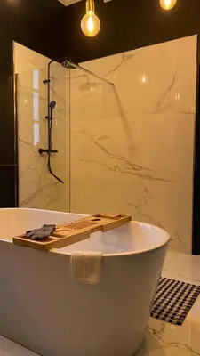Salle de bains dans l'établissement N9 APPARTEMENT DE CHARME **** MORLAIX