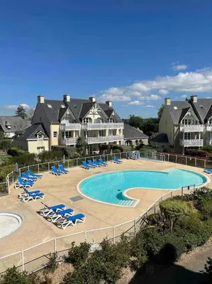 Piscine de l'établissement CAP COZ Plage ou située à proximité