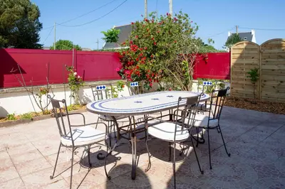 Plan de l'établissement Maison avec piscine pour 4 adultes, 2 enfants