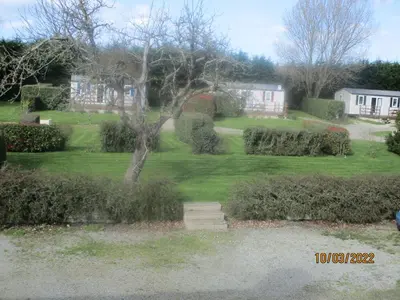 Jardin de l'établissement CAMPING VERT DE MORLAIX