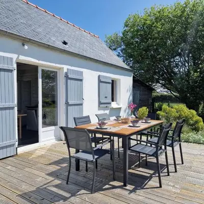Holiday Home in Locquirec near Sandy Beaches