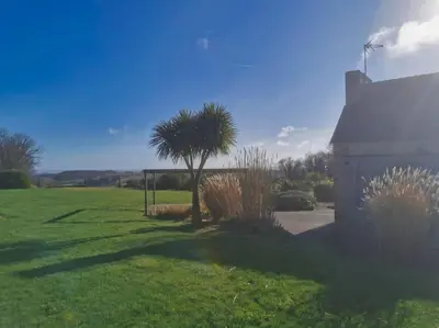 Jardin de l'établissement Ker Tornaod Maison familiale avec accès direct à la mer