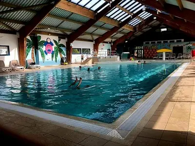 Piscine de l'établissement L EVASION ou située à proximité