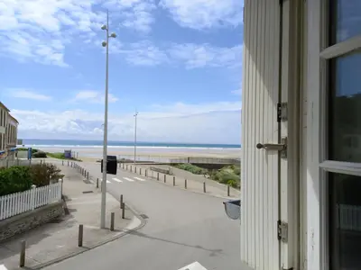 Vue générale sur la mer ou vue sur la mer prise depuis la maison de vacances