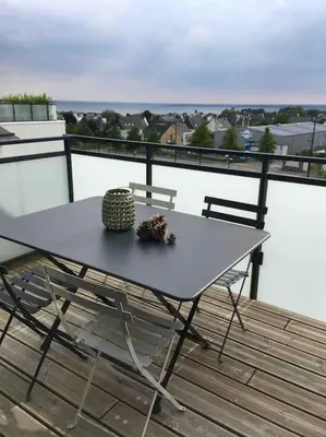Balcon ou terrasse dans l'établissement Appartement lumineux et spacieux, terrasse et parking privé