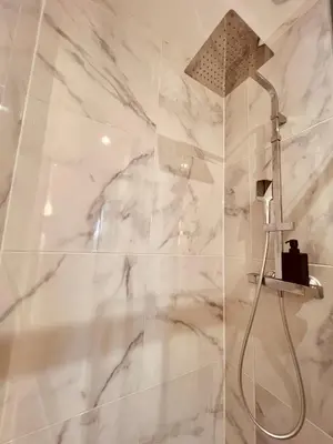 Salle de bains dans l'établissement L'Art Déco - Home Homy