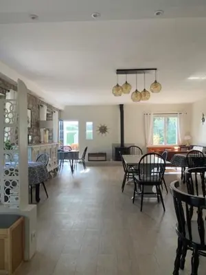 Coin salon dans l'établissement La Gentilhommière