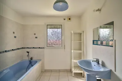 Salle de bains dans l'établissement Ty Jamamo - A 500m de la plage