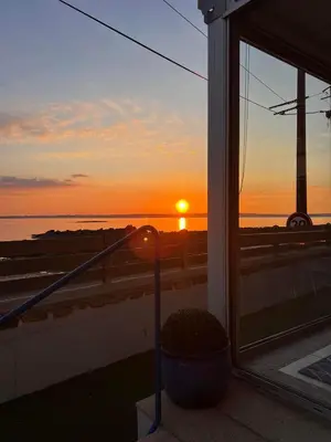 Lever ou coucher de soleil vu de la maison de vacances ou à proximité