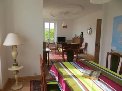 Télévision ou salle de divertissement dans l'établissement Villa Crozon 6 à 8 pers vue mer
