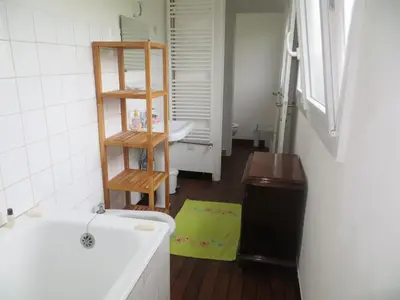 Salle de bains dans l'établissement Villa Crozon 6 à 8 pers vue mer