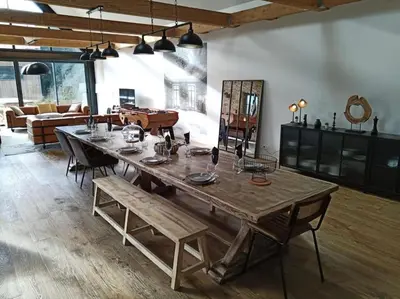 Coin salon dans l'établissement Belle maison de campagne d'architecte, pétanque et rando, plages à 5 min !