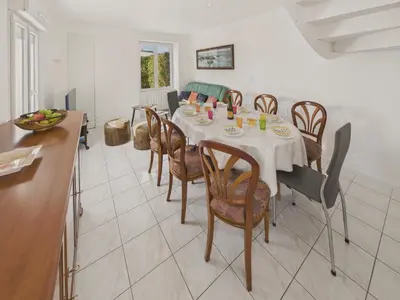 Coin salon dans l'établissement Plage de la Grève Blanche à 600m - Maison pour 8