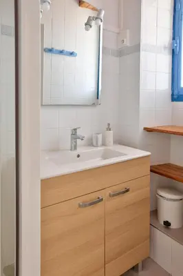 Salle de bains dans l'établissement Parenthese bretonne a Penmarch