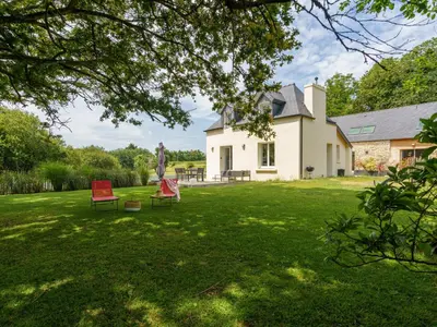 Jardin de l'établissement Holiday Home Penhors by Interhome