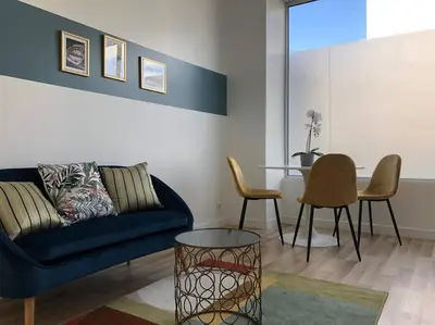 Coin salon dans l'établissement Studio Armorique - commerces