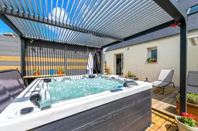 Plan de l'établissement Maison spacieuse avec spa , sauna au pays des Abers ,10 min des plages Bretagne