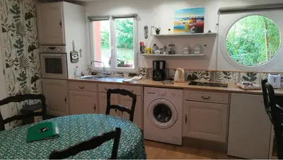 Cuisine ou kitchenette dans l'établissement Hentig ar Feunteun
