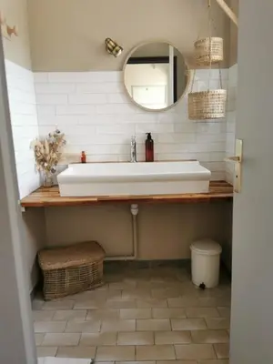 Salle de bains dans l'établissement Les gîtes de Blandine