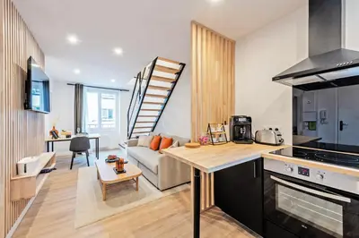 Cuisine ou kitchenette dans l'établissement Le Cocon Brestois - Centre ville
