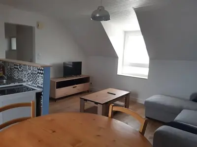 Cuisine ou kitchenette dans l'établissement Agréable petit T3, à proximité de Quimper