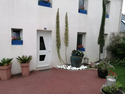 Jardin de l'établissement Ty Pempoul - logement 2 chambres - 100 m de la plage