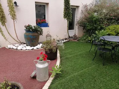 Jardin de l'établissement Ty Pempoul - logement 2 chambres - 100 m de la plage