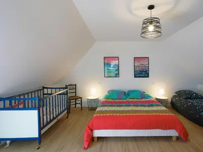 Un ou plusieurs lits dans un hébergement de l'établissement Holiday Home Pointe du Raz by Interhome