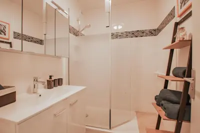 Salle de bains dans l'établissement Appartement hyper centre avec garage privé