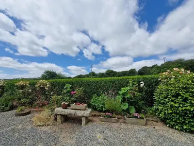 Jardin de l'établissement Cottage in Brittany near Monts d'Arrée