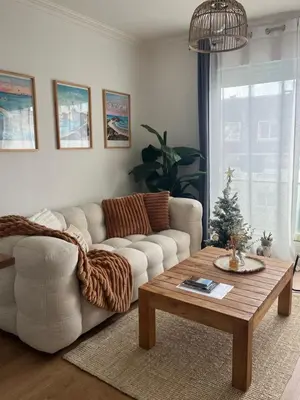 Coin salon dans l'établissement Cœur de Concarneau, appartement entier, proche centre, corniche et plage avec parking