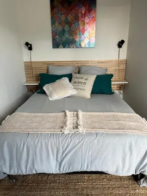 Un ou plusieurs lits dans un hébergement de l'établissement Cœur de Concarneau, appartement entier, proche centre, corniche et plage avec parking
