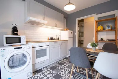 Cuisine ou kitchenette dans l'établissement Wood & Sea I Sauna & Hyper centre