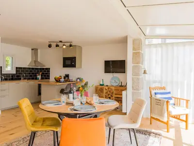 Cuisine ou kitchenette dans l'établissement Holiday Home Belvédère sur la Mer by Interhome