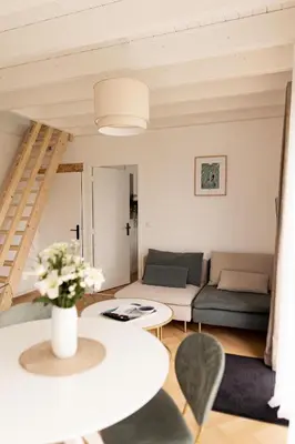 Coin salon dans l'établissement Men Louet E - Gîte de bord de mer