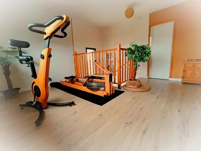 Salle ou équipements de sports de l'établissement Maison de vacances Ty Zoizos à 250 m de la plage