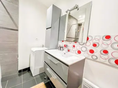 Cuisine ou kitchenette dans l'établissement Superbe appartement T3 cosy de 60m2