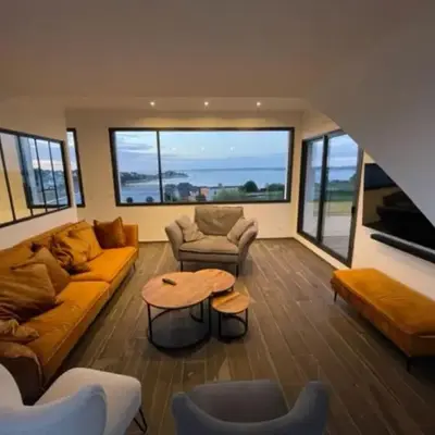 Maison contemporaine avec vue mer