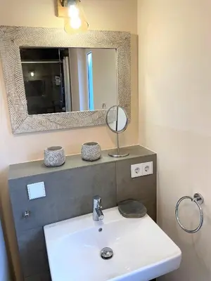 Salle de bains dans l'établissement Helles Ferienhaus mit wunderschönem Meerblick