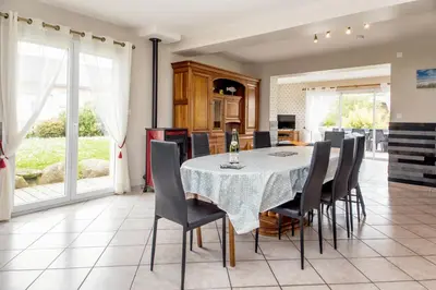 Coin salon dans l'établissement L’Albizia … Maison familiale proche des plages
