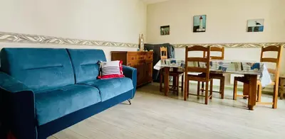 Coin salon dans l'établissement Une pause à Bénodet