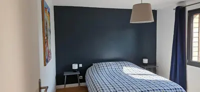 Un ou plusieurs lits dans un hébergement de l'établissement Cozy and welcoming, Pretty quiet holiday home, Crozon peninsula, Camaret-sur-mer