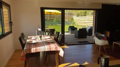 Coin salon dans l'établissement Cozy and welcoming, Pretty quiet holiday home, Crozon peninsula, Camaret-sur-mer